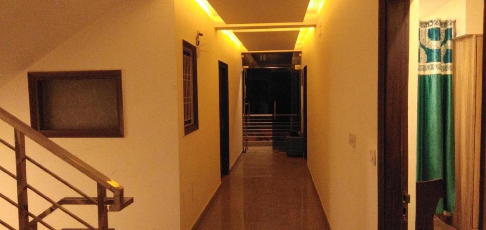 Hotel Shanti House New Delhi Karnail Singh Stadium Gate No 1 Exterior photo